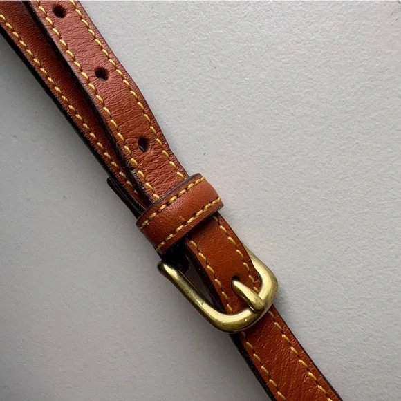 Vintage Dooney and Bourke Awl Taupe Leather Big Duck Crossbody Bag - Picture 6 of 16